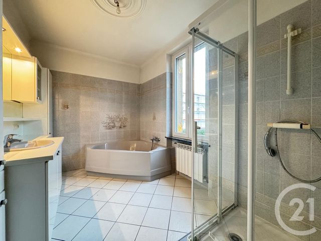 Appartement F3 à louer - 3 pièces - 64.33 m2 - METZ - 57 - LORRAINE - Century 21 Immo Val