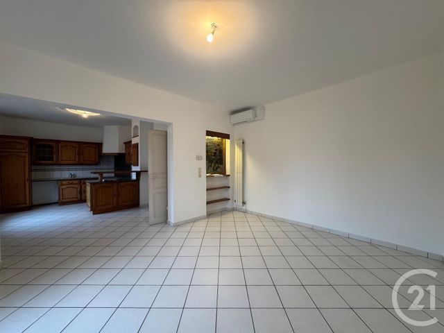 Appartement F3 à louer - 3 pièces - 64.33 m2 - METZ - 57 - LORRAINE - Century 21 Immo Val
