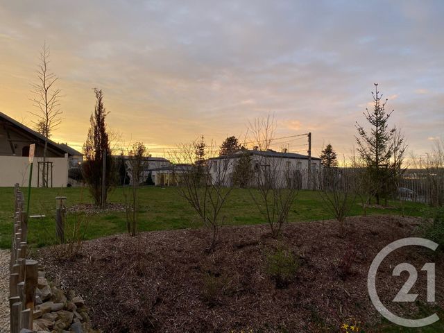 Appartement F3 à louer - 3 pièces - 68.3 m2 - TERVILLE - 57 - LORRAINE - Century 21 Immo Val