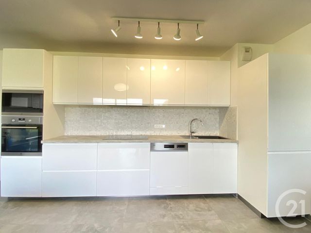 Appartement F3 à louer - 3 pièces - 68.3 m2 - TERVILLE - 57 - LORRAINE - Century 21 Immo Val