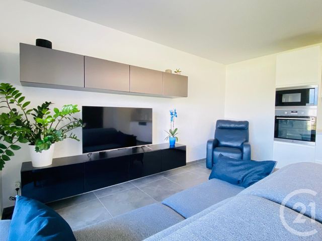 Appartement F3 à louer - 3 pièces - 68.3 m2 - TERVILLE - 57 - LORRAINE - Century 21 Immo Val