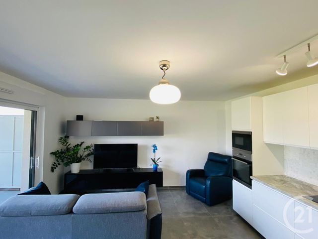 Appartement F3 à louer - 3 pièces - 68.3 m2 - TERVILLE - 57 - LORRAINE - Century 21 Immo Val