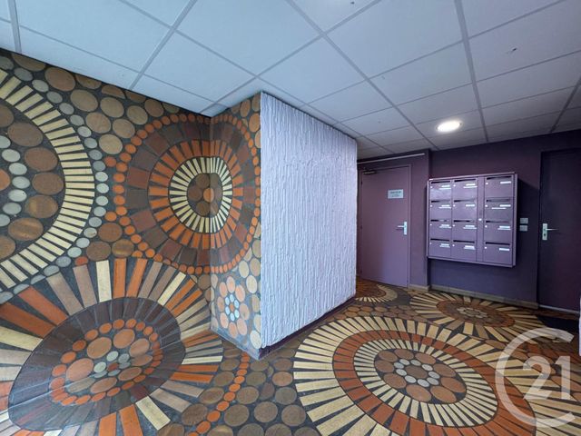 Appartement F1 à louer - 1 pièce - 26.29 m2 - METZ - 57 - LORRAINE - Century 21 Immo Val