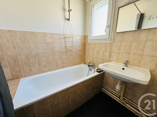 Appartement Studio à louer - 1 pièce - 32.4 m2 - METZ - 57 - LORRAINE - Century 21 Immo Val