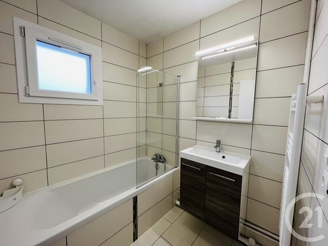 Appartement F3 à vendre - 3 pièces - 62.9 m2 - METZ - 57 - LORRAINE - Century 21 Immo Val