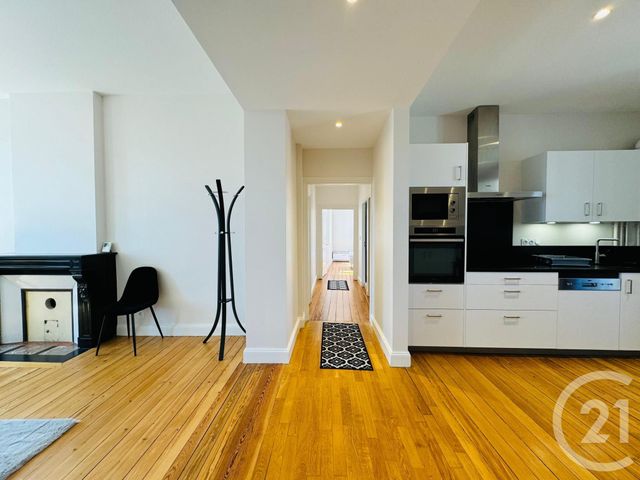 Appartement à louer - 3 pièces - 87.55 m2 - LE BAN ST MARTIN - 57 - LORRAINE - Century 21 Immo Val