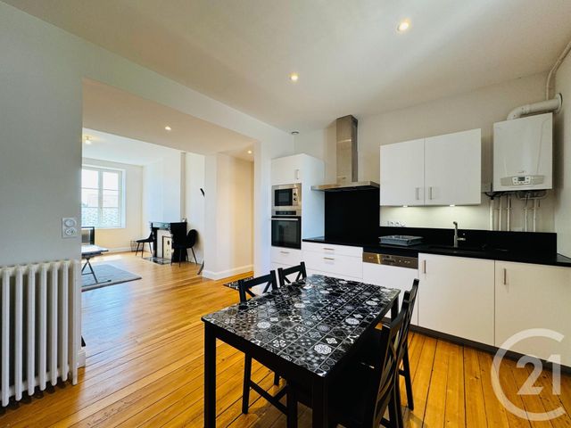 Appartement à louer - 3 pièces - 87.55 m2 - LE BAN ST MARTIN - 57 - LORRAINE - Century 21 Immo Val