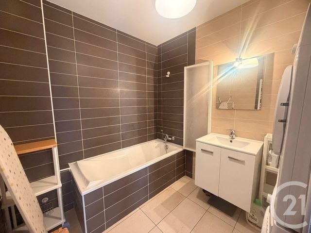 Appartement à louer - 3 pièces - 82.0 m2 - METZ - 57 - LORRAINE - Century 21 Immo Val