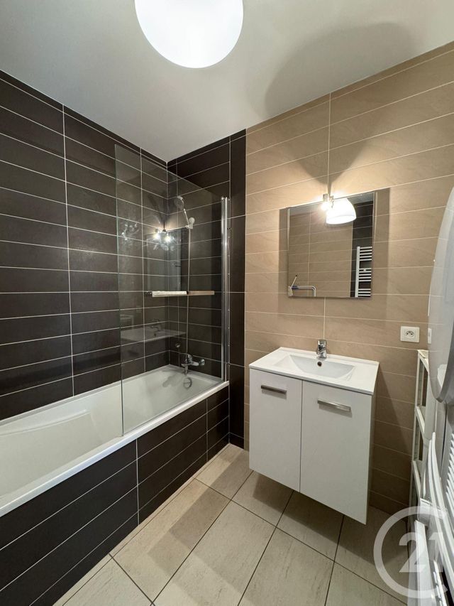 Appartement à louer - 3 pièces - 82.0 m2 - METZ - 57 - LORRAINE - Century 21 Immo Val