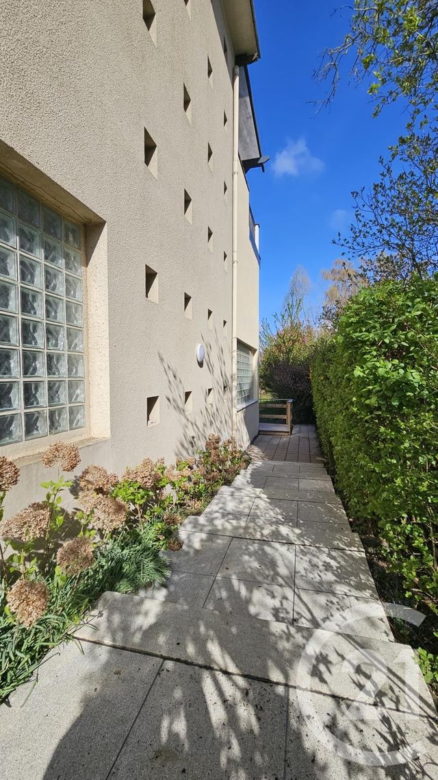 Appartement F2 à vendre - 2 pièces - 46.42 m2 - LONGEVILLE LES METZ - 57 - LORRAINE - Century 21 Immo Val