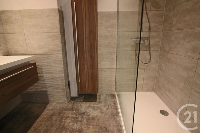 Appartement à louer - 4 pièces - 82.34 m2 - METZ - 57 - LORRAINE - Century 21 Immo Val