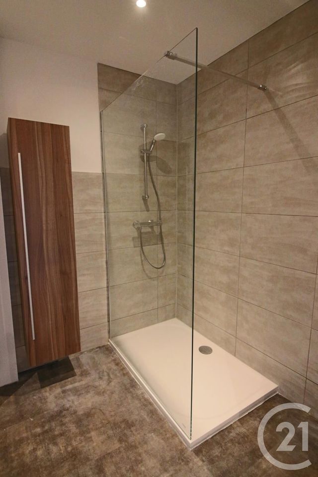 Appartement à louer - 4 pièces - 82.34 m2 - METZ - 57 - LORRAINE - Century 21 Immo Val