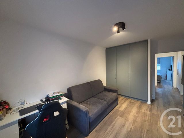 Appartement à louer - 4 pièces - 82.34 m2 - METZ - 57 - LORRAINE - Century 21 Immo Val