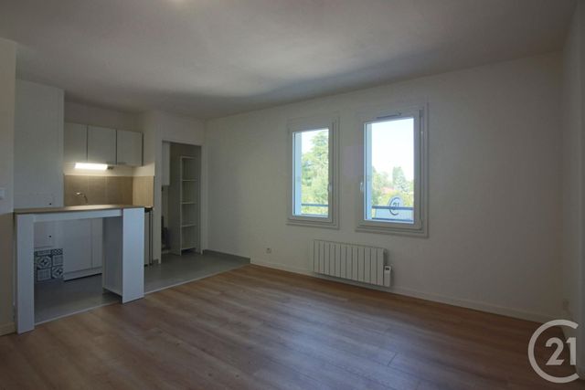 Appartement Studio à louer - 1 pièce - 28.11 m2 - LONGEVILLE LES METZ - 57 - LORRAINE - Century 21 Immo Val