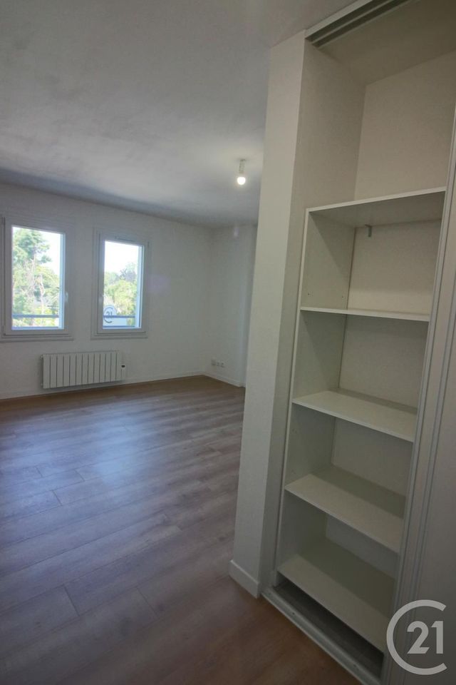 Appartement Studio à louer - 1 pièce - 28.11 m2 - LONGEVILLE LES METZ - 57 - LORRAINE - Century 21 Immo Val