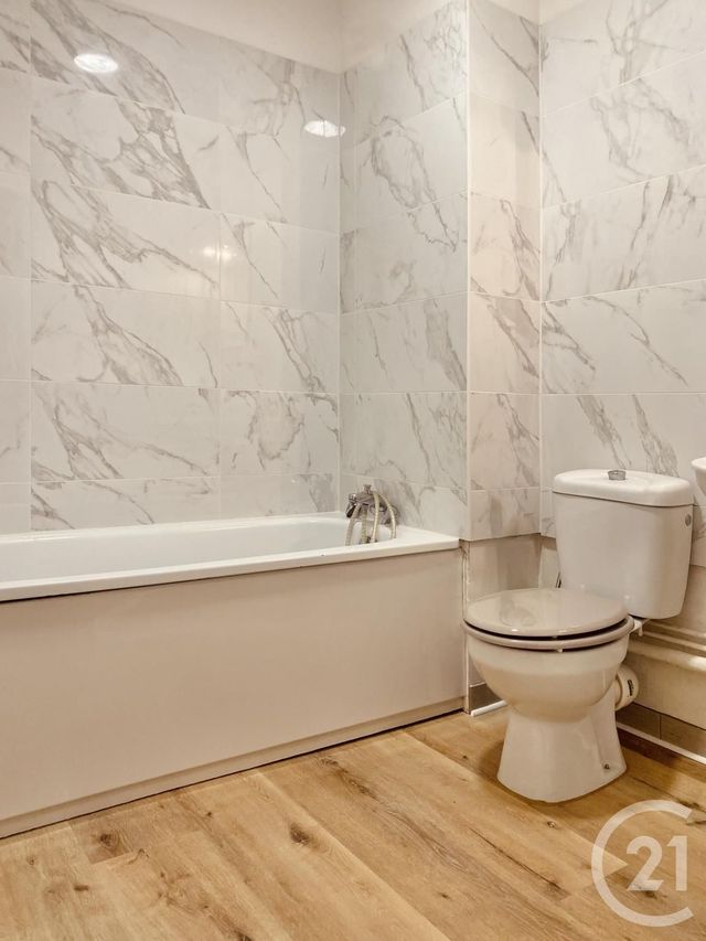 Appartement F1 à louer - 1 pièce - 31.4 m2 - METZ - 57 - LORRAINE - Century 21 Immo Val