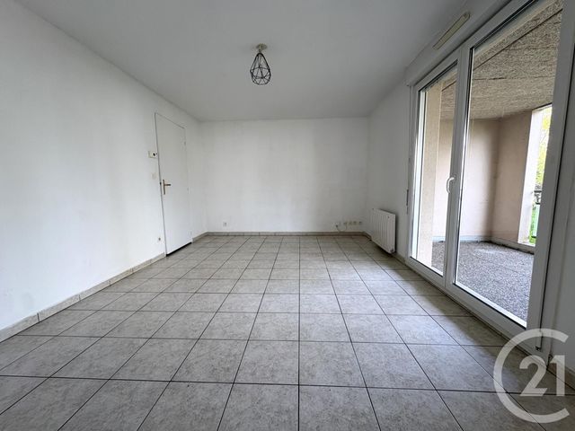 Appartement à louer - 2 pièces - 48.21 m2 - METZ - 57 - LORRAINE - Century 21 Immo Val