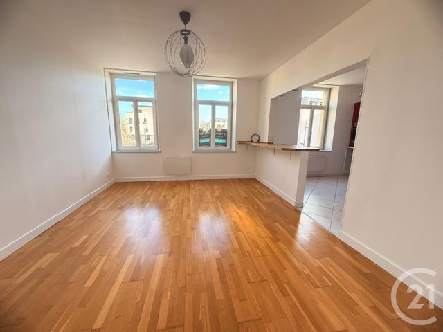 Appartement F3 à louer - 3 pièces - 58.7 m2 - LE BAN ST MARTIN - 57 - LORRAINE - Century 21 Immo Val