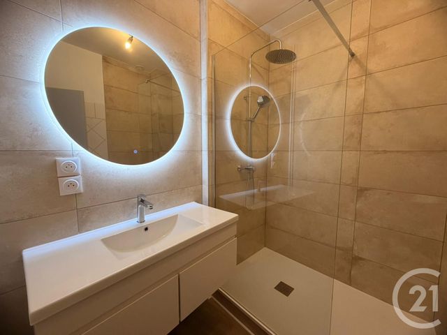 Appartement F3 à louer - 3 pièces - 58.7 m2 - LE BAN ST MARTIN - 57 - LORRAINE - Century 21 Immo Val