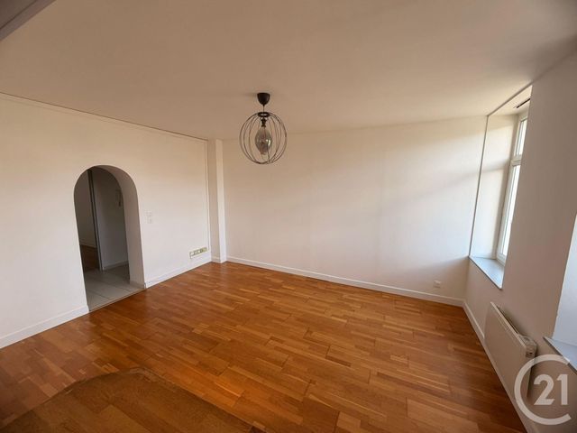 Appartement F3 à louer - 3 pièces - 58.7 m2 - LE BAN ST MARTIN - 57 - LORRAINE - Century 21 Immo Val