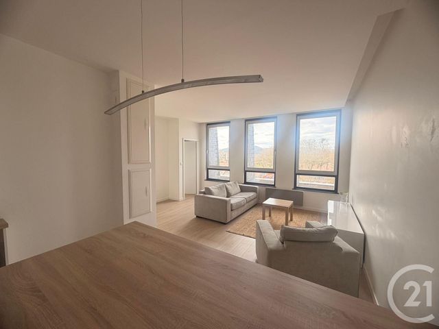 Appartement à louer - 2 pièces - 50.28 m2 - METZ - 57 - LORRAINE - Century 21 Immo Val