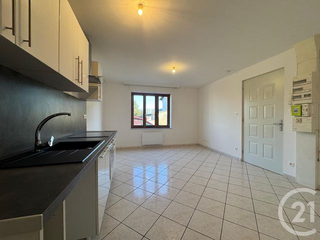 Appartement Studio à louer - 1 pièce - 28.0 m2 - SERVIGNY LES STE BARBE - 57 - LORRAINE - Century 21 Immo Val
