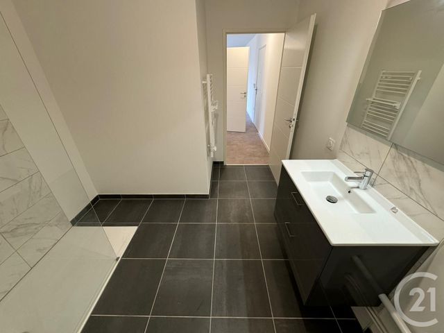 Appartement F2 à louer - 2 pièces - 40.8 m2 - METZ - 57 - LORRAINE - Century 21 Immo Val