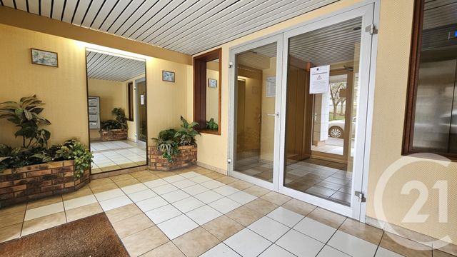 Appartement F4 à vendre - 4 pièces - 79.9 m2 - METZ - 57 - LORRAINE - Century 21 Immo Val