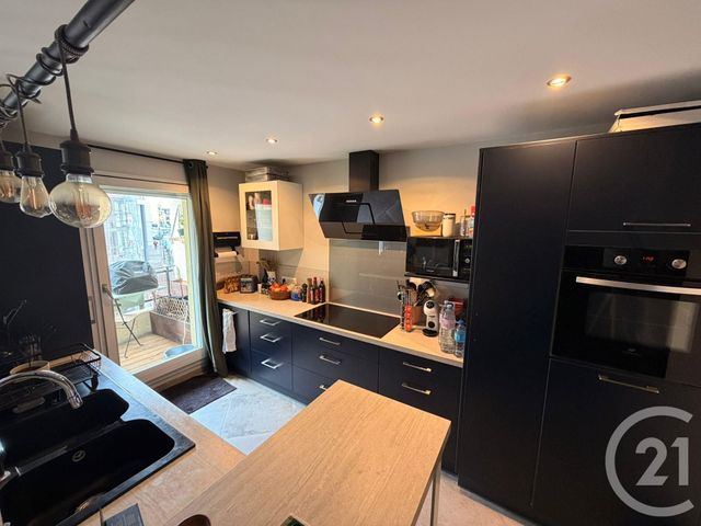 Appartement 3 pieces avec 2 chambres à louer - 3 pièces - 82.79 m2 - MONTIGNY LES METZ - 57 - LORRAINE - Century 21 Immo Val