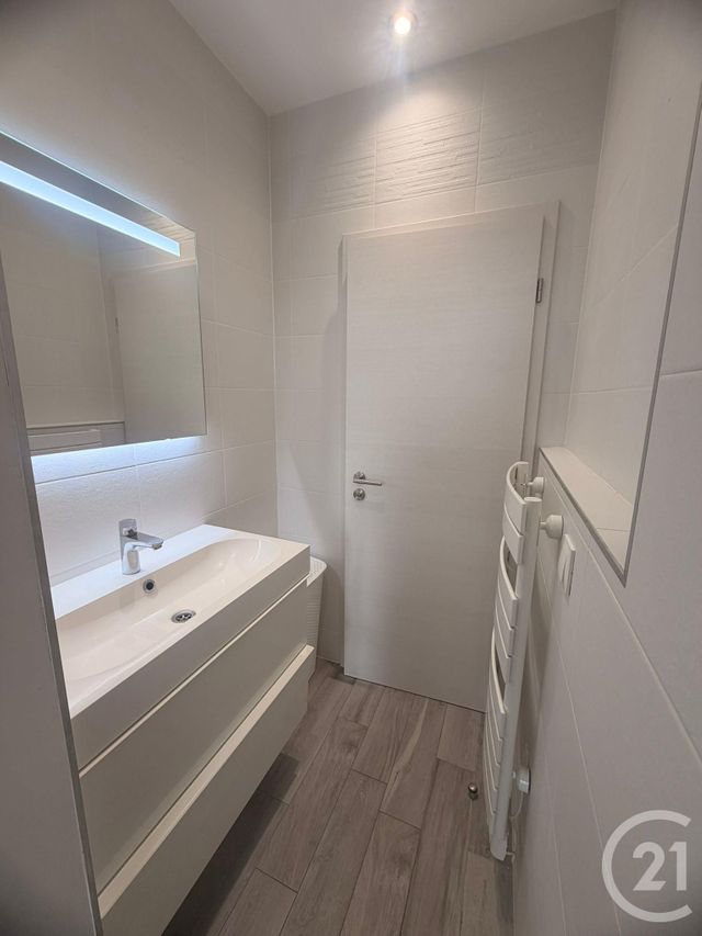 Appartement à louer - 2 pièces - 47.9 m2 - METZ - 57 - LORRAINE - Century 21 Immo Val