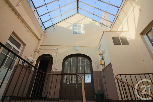 Appartement F3 à louer - 3 pièces - 92.2 m2 - METZ - 57 - LORRAINE - Century 21 Immo Val