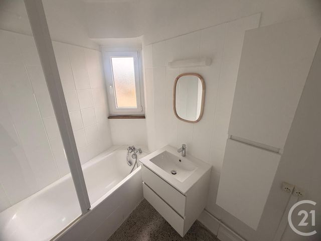 Appartement F3 à louer - 3 pièces - 97.05 m2 - THIONVILLE - 57 - LORRAINE - Century 21 Immo Val