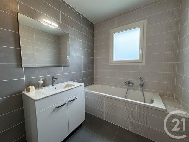 maison à louer - 5 pièces - 130.01 m2 - VIGY - 57 - LORRAINE - Century 21 Immo Val