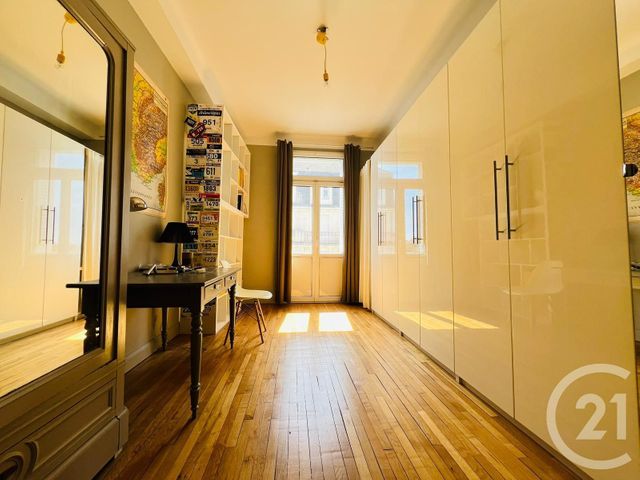 Appartement F3 à louer - 3 pièces - 69.1 m2 - METZ - 57 - LORRAINE - Century 21 Immo Val