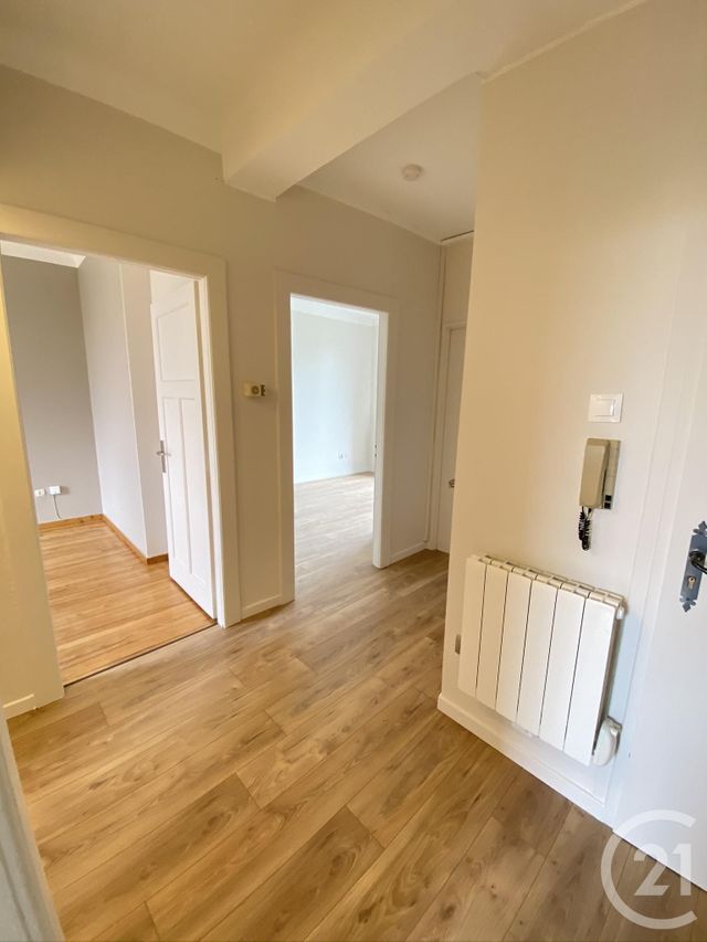 Appartement F2 à louer - 2 pièces - 45.43 m2 - LONGEVILLE LES METZ - 57 - LORRAINE - Century 21 Immo Val