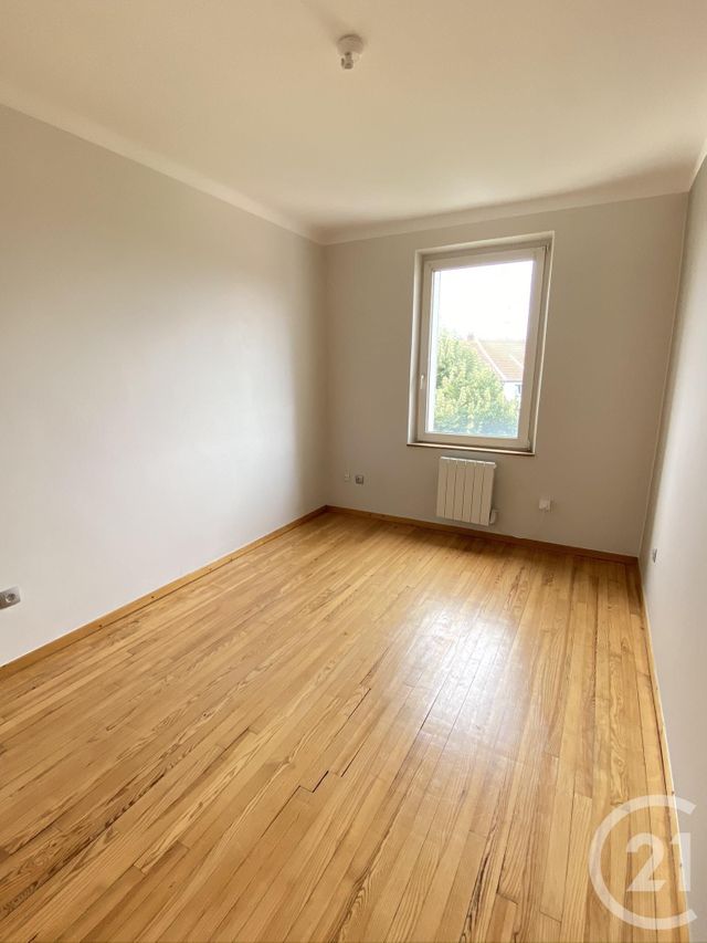 Appartement F2 à louer - 2 pièces - 45.43 m2 - LONGEVILLE LES METZ - 57 - LORRAINE - Century 21 Immo Val