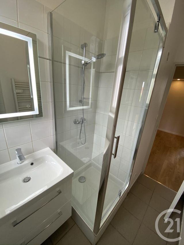 Appartement F2 à louer - 2 pièces - 45.43 m2 - LONGEVILLE LES METZ - 57 - LORRAINE - Century 21 Immo Val