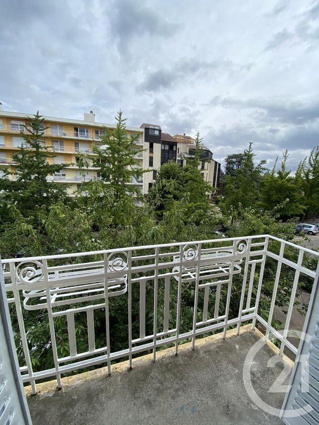 Appartement F2 à louer - 2 pièces - 45.43 m2 - LONGEVILLE LES METZ - 57 - LORRAINE - Century 21 Immo Val