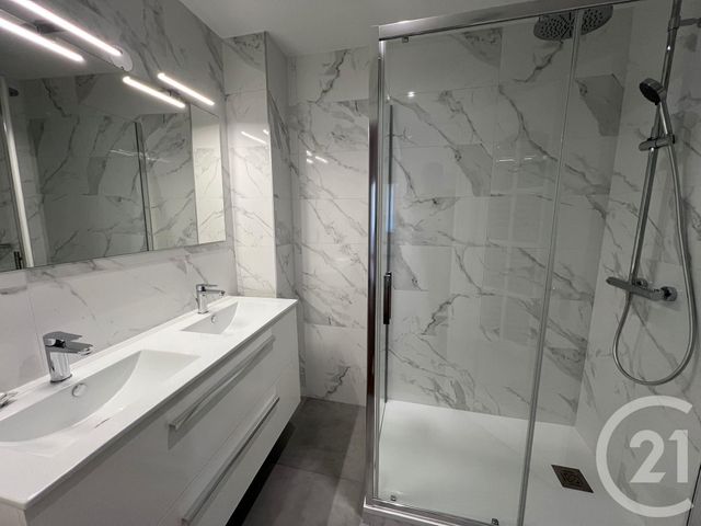 Appartement F3 à louer - 3 pièces - 74.78 m2 - METZ - 57 - LORRAINE - Century 21 Immo Val