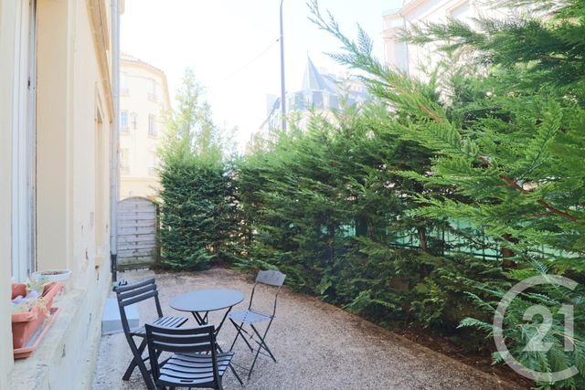 Appartement F2 à louer - 2 pièces - 54.4 m2 - METZ - 57 - LORRAINE - Century 21 Immo Val