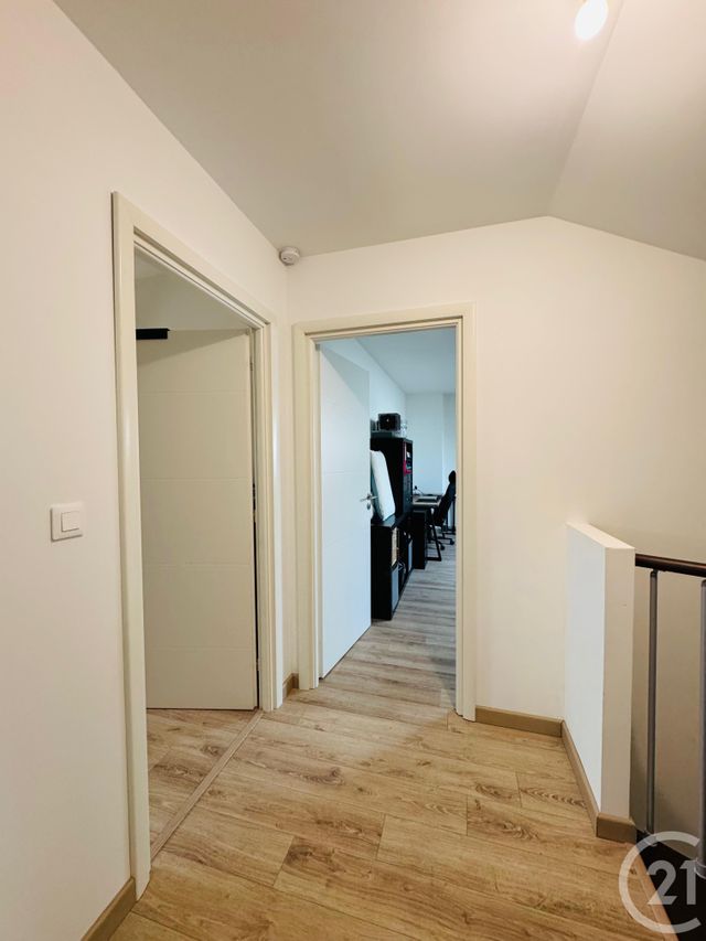 Appartement F5 à louer - 5 pièces - 93.28 m2 - CUVRY - 57 - LORRAINE - Century 21 Immo Val