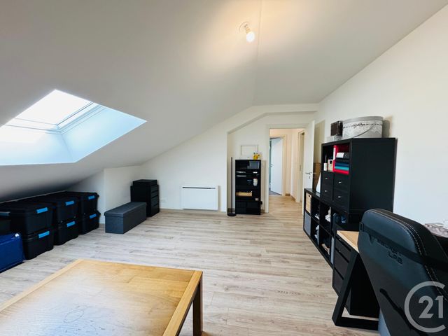 Appartement F5 à louer - 5 pièces - 93.28 m2 - CUVRY - 57 - LORRAINE - Century 21 Immo Val