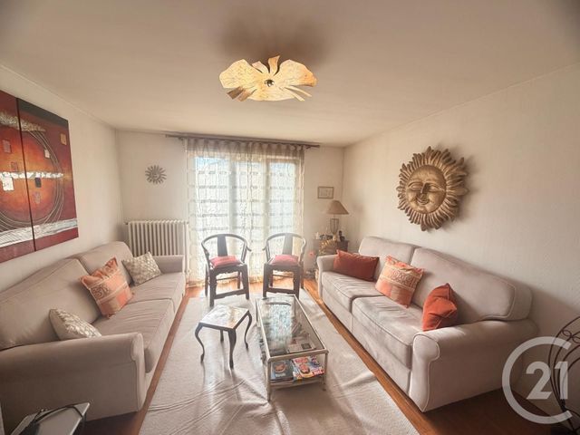 Appartement F4 à louer - 4 pièces - 77.24 m2 - METZ - 57 - LORRAINE - Century 21 Immo Val