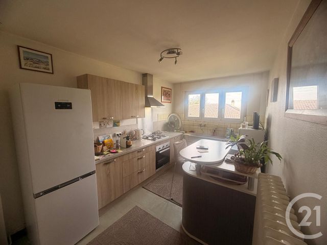Appartement F4 à louer - 4 pièces - 77.24 m2 - METZ - 57 - LORRAINE - Century 21 Immo Val