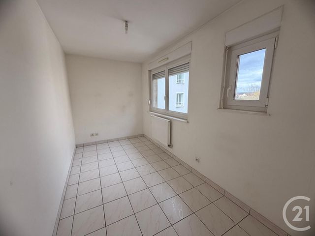 Appartement F3 à louer - 3 pièces - 56.12 m2 - UCKANGE - 57 - LORRAINE - Century 21 Immo Val