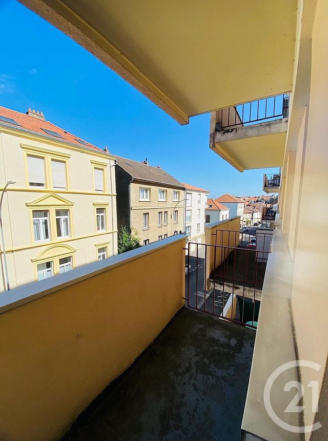 Appartement F1 à louer - 1 pièce - 25.0 m2 - METZ - 57 - LORRAINE - Century 21 Immo Val