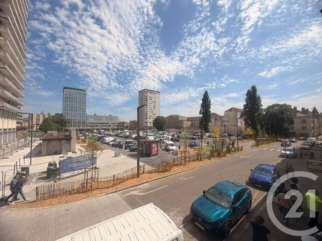 Appartement à louer - 4 pièces - 100.05 m2 - METZ - 57 - LORRAINE - Century 21 Immo Val