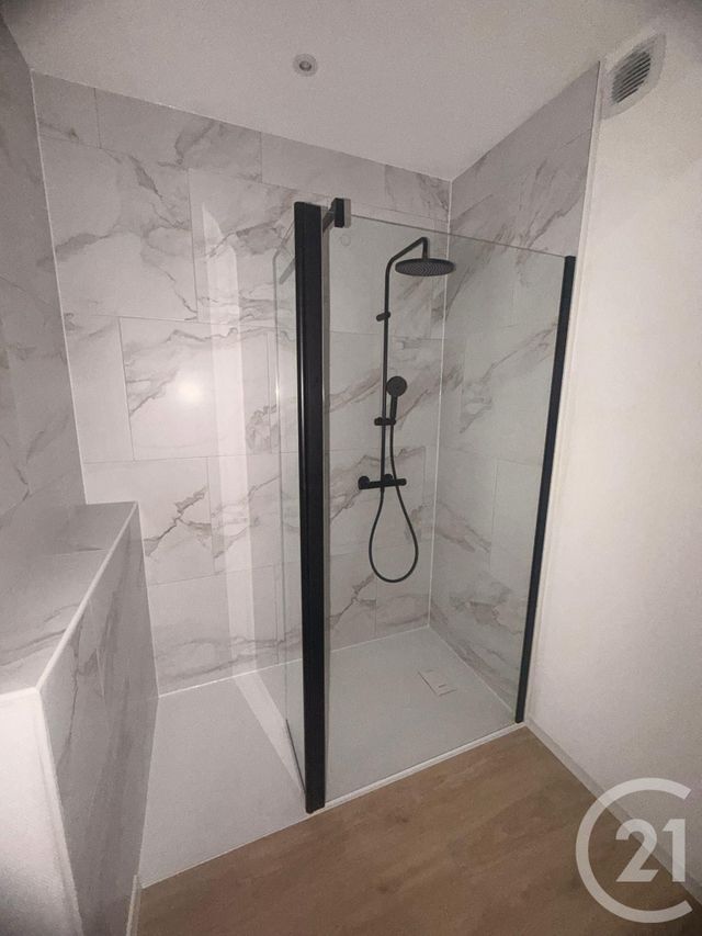 Appartement à louer - 4 pièces - 100.05 m2 - METZ - 57 - LORRAINE - Century 21 Immo Val