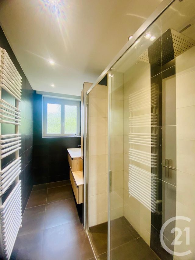 Appartement F4 à louer - 4 pièces - 89.03 m2 - METZ - 57 - LORRAINE - Century 21 Immo Val