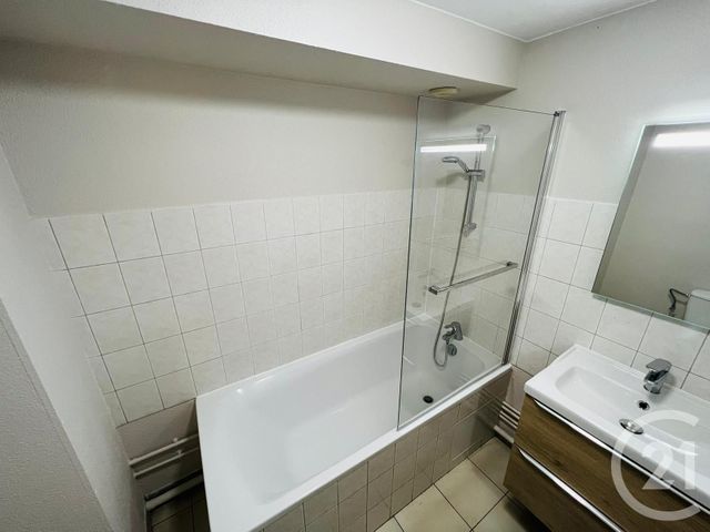 Appartement F2 à louer - 2 pièces - 42.73 m2 - METZ - 57 - LORRAINE - Century 21 Immo Val